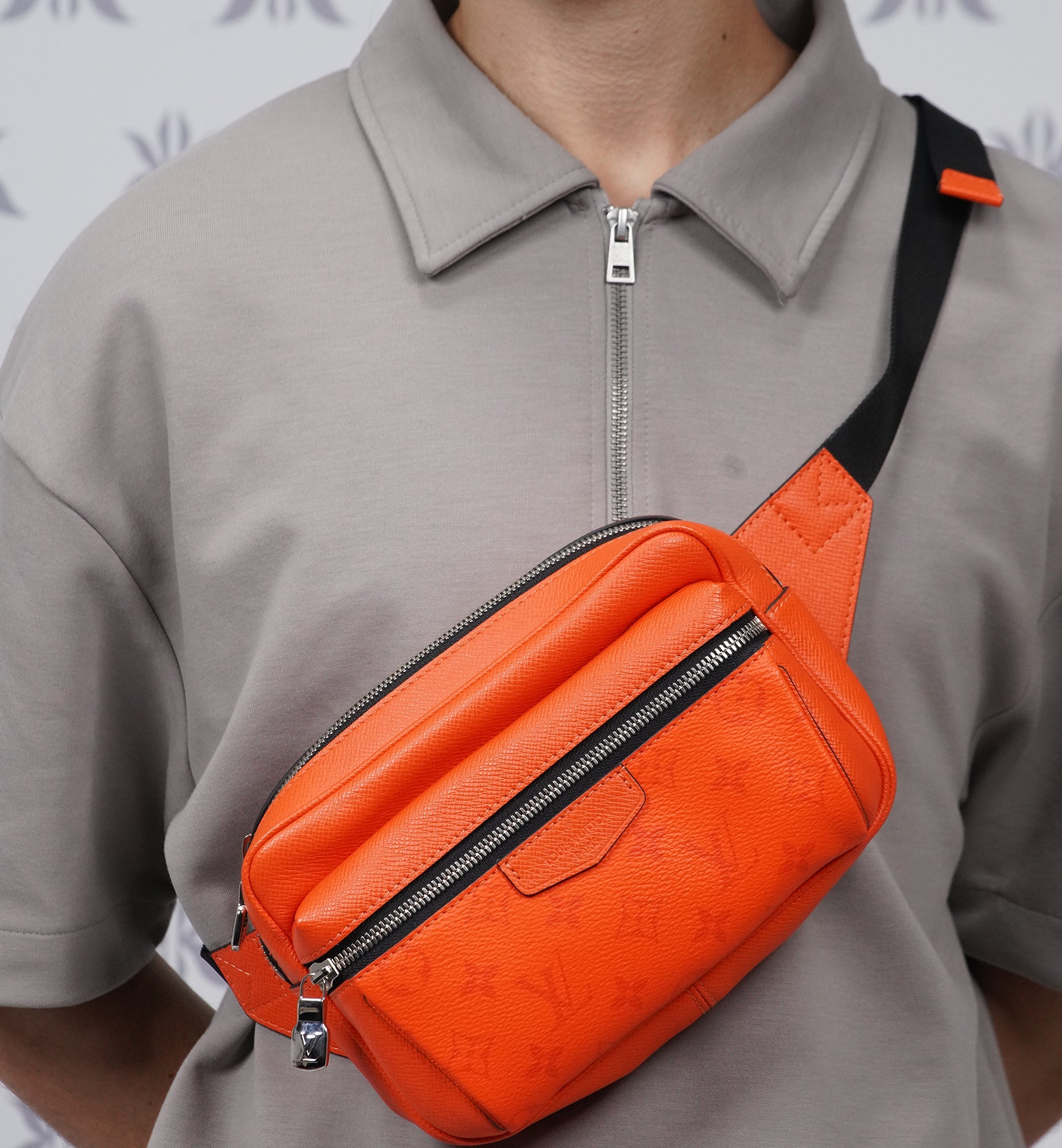 Louis Vuitton Outdoor Mesenger Taigarama Orange
