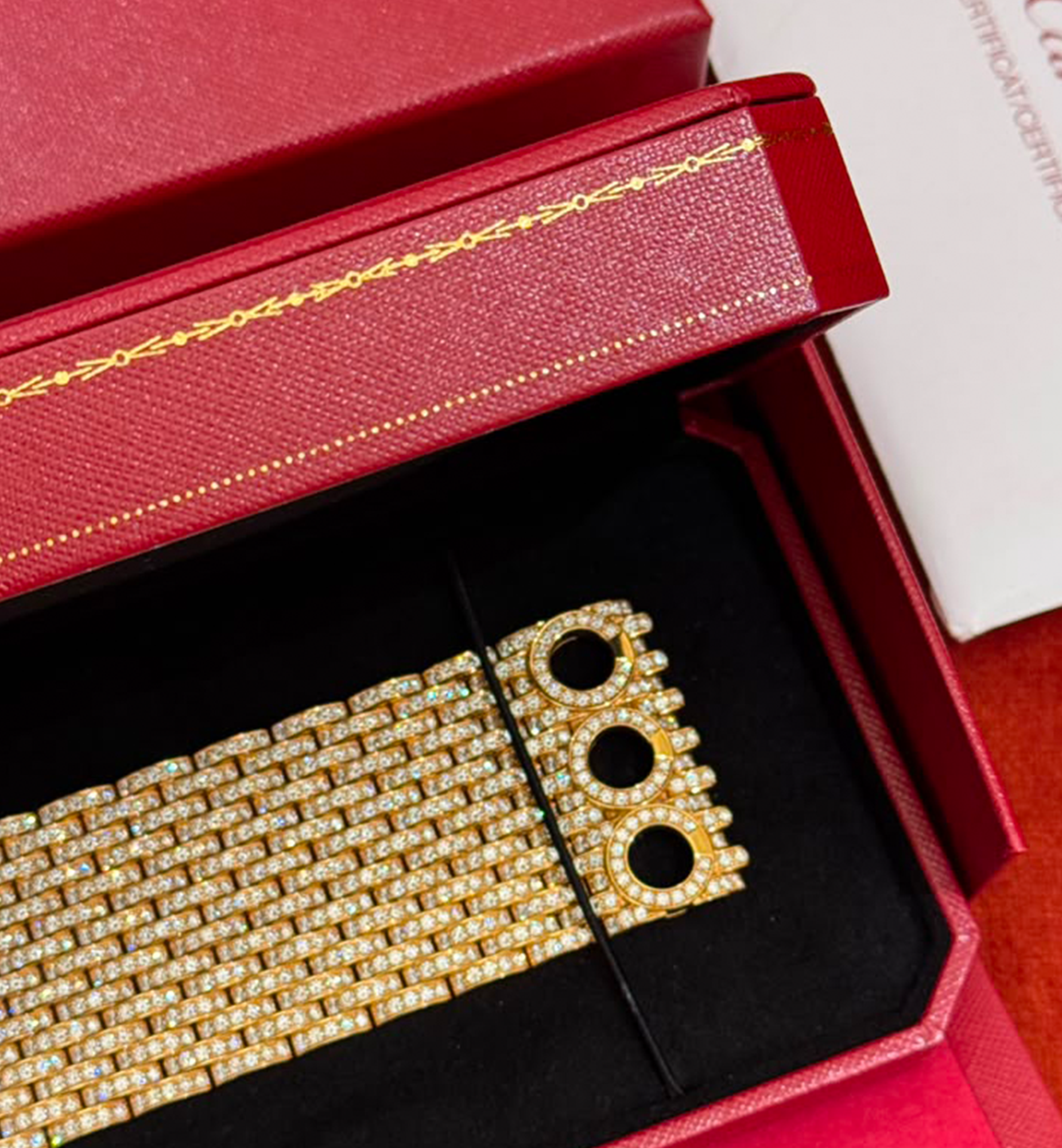 Cartier Agrafe cuff bracelet Ref. HP601087