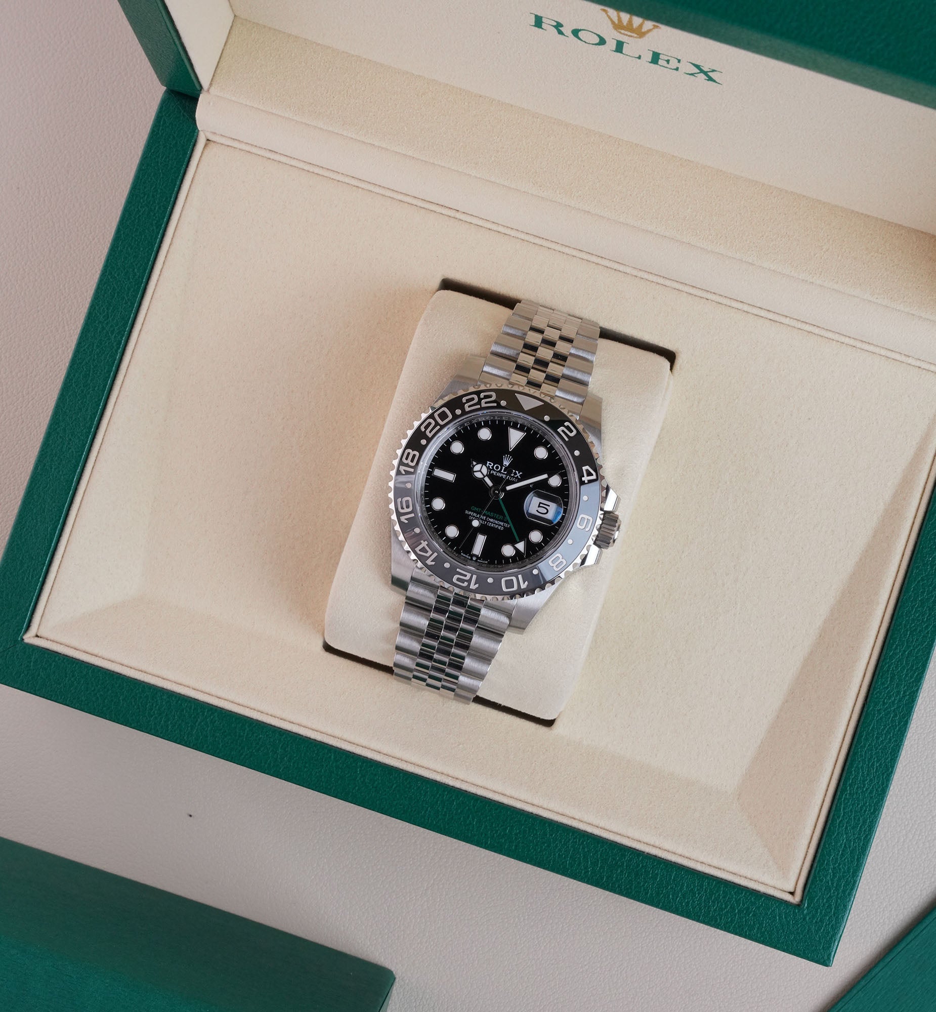 Rolex GMT-Master II 40 "Bruce Wayne" Ref. 126710GRNR | Jubilee Bracelet