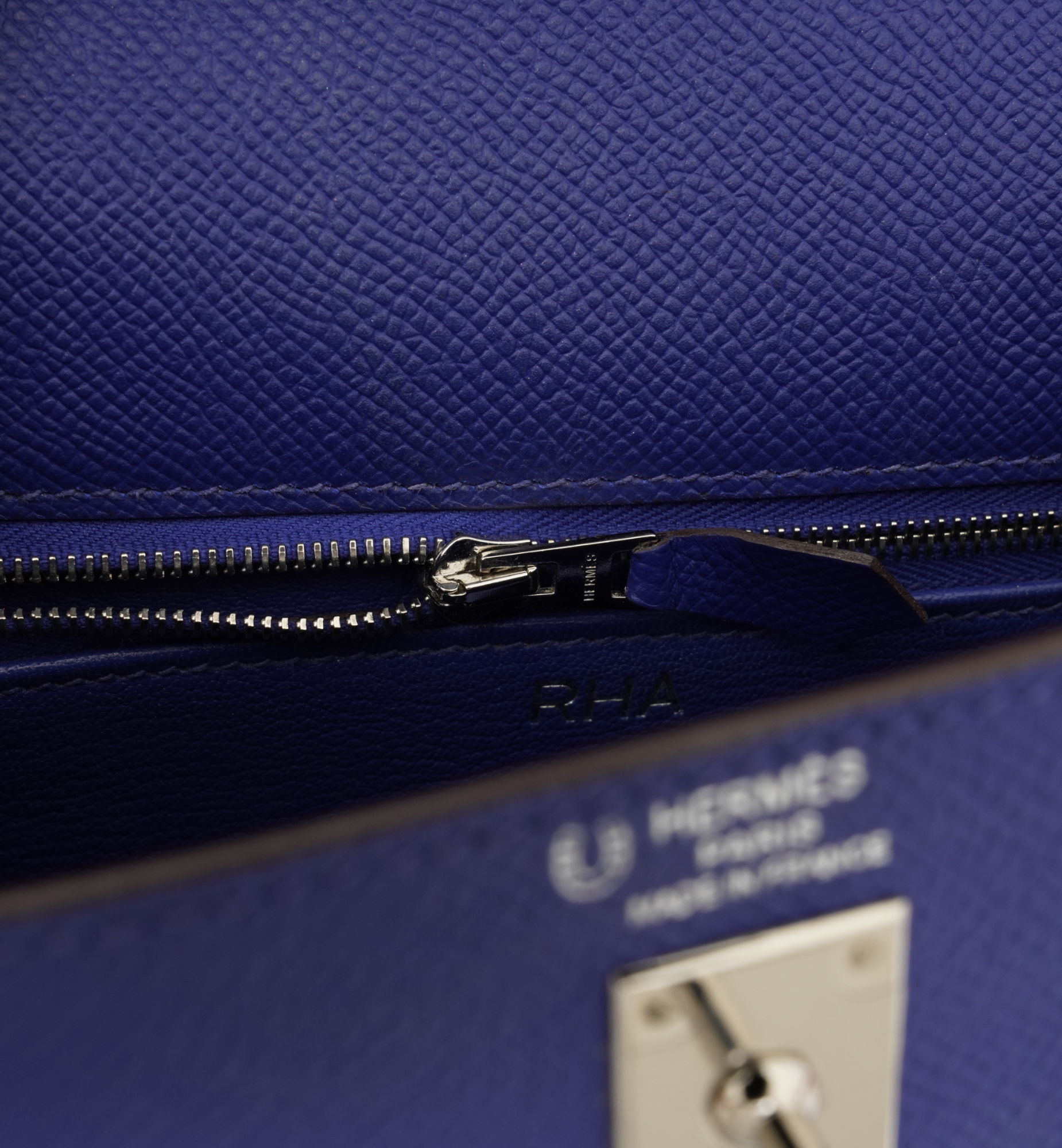 Hermès kelly 25 Bleu Électrique (7T) & Rose Azalée (8W) Epsom Leather PHW