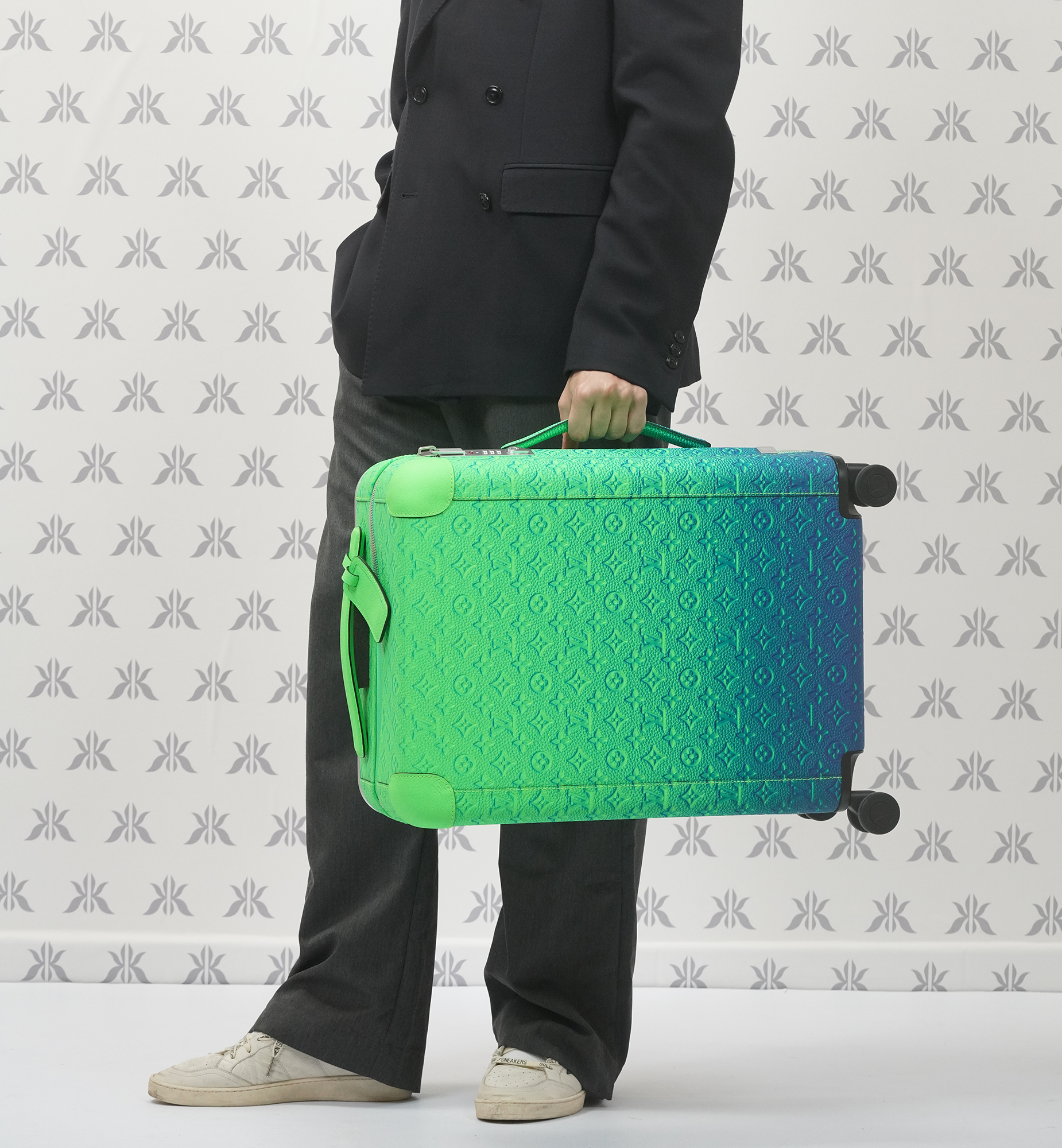 Louis Vuitton Horizon 55 Taurillon Illusion Blue Green