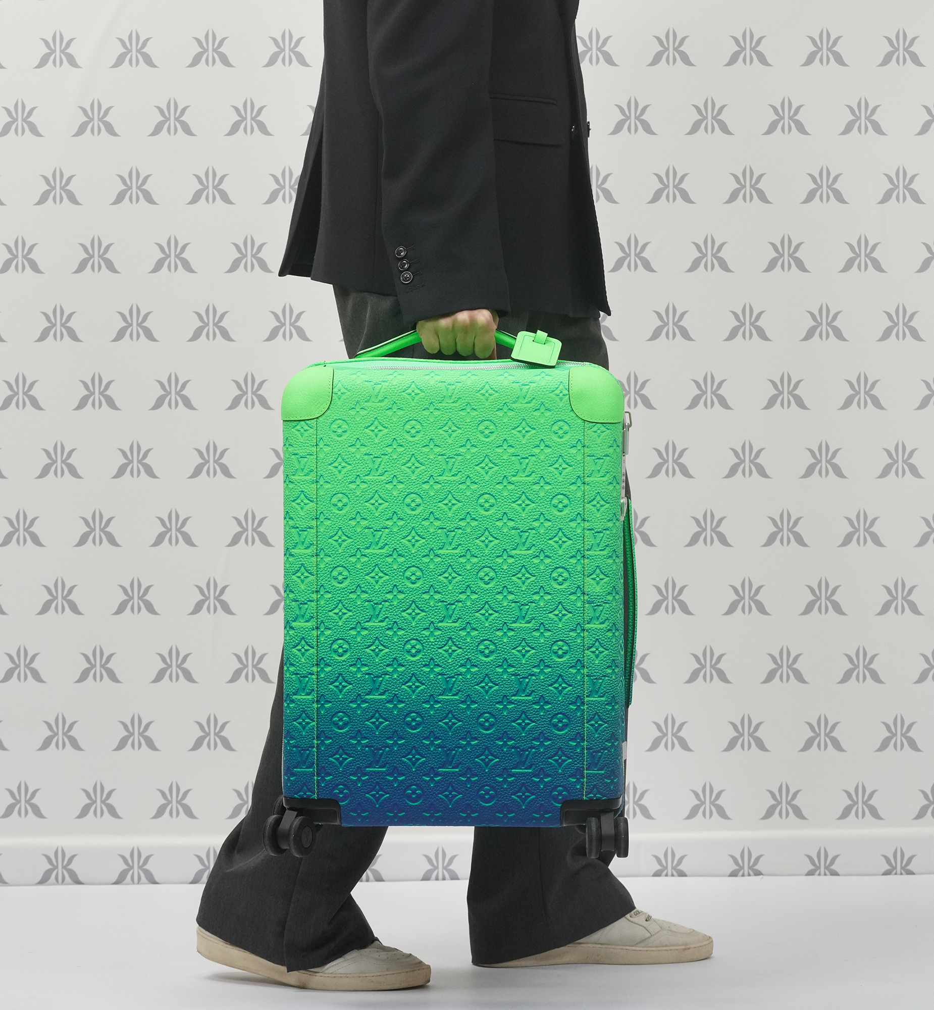Louis Vuitton Horizon 55 Taurillon Illusion Blue Green