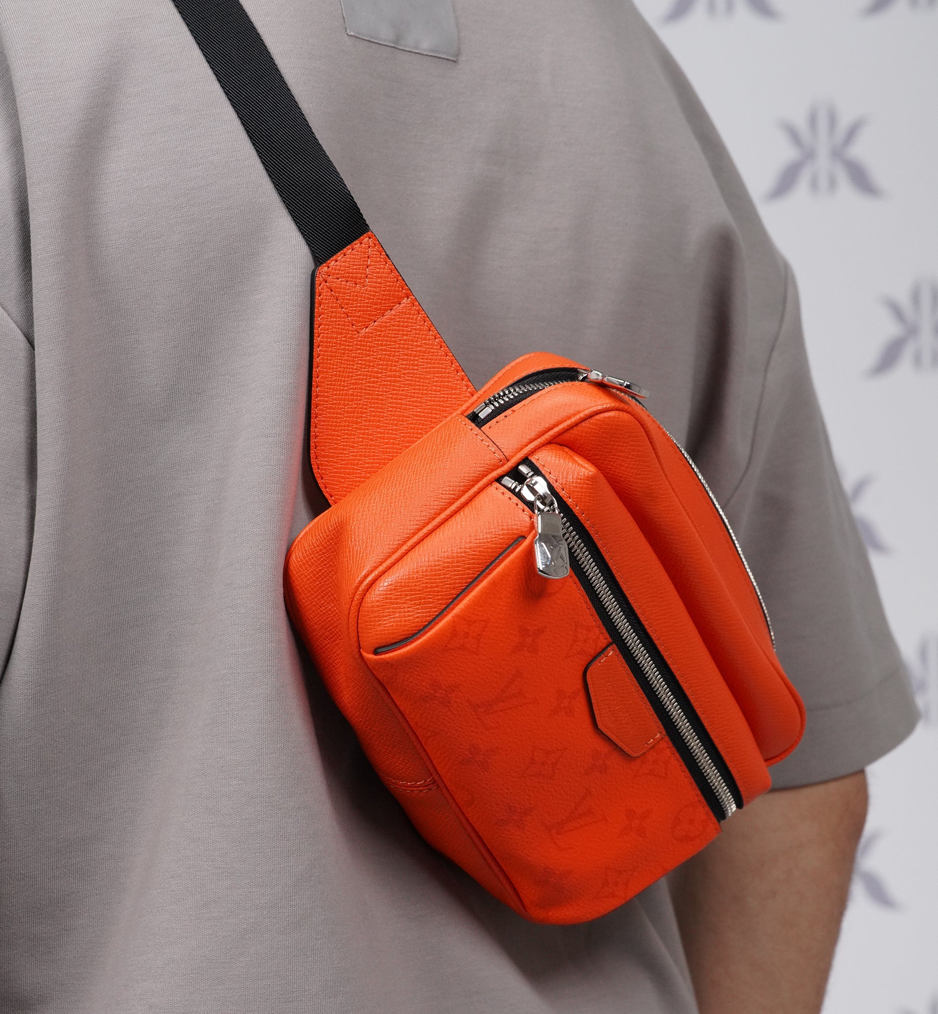 Louis Vuitton Outdoor Mesenger Taigarama Orange