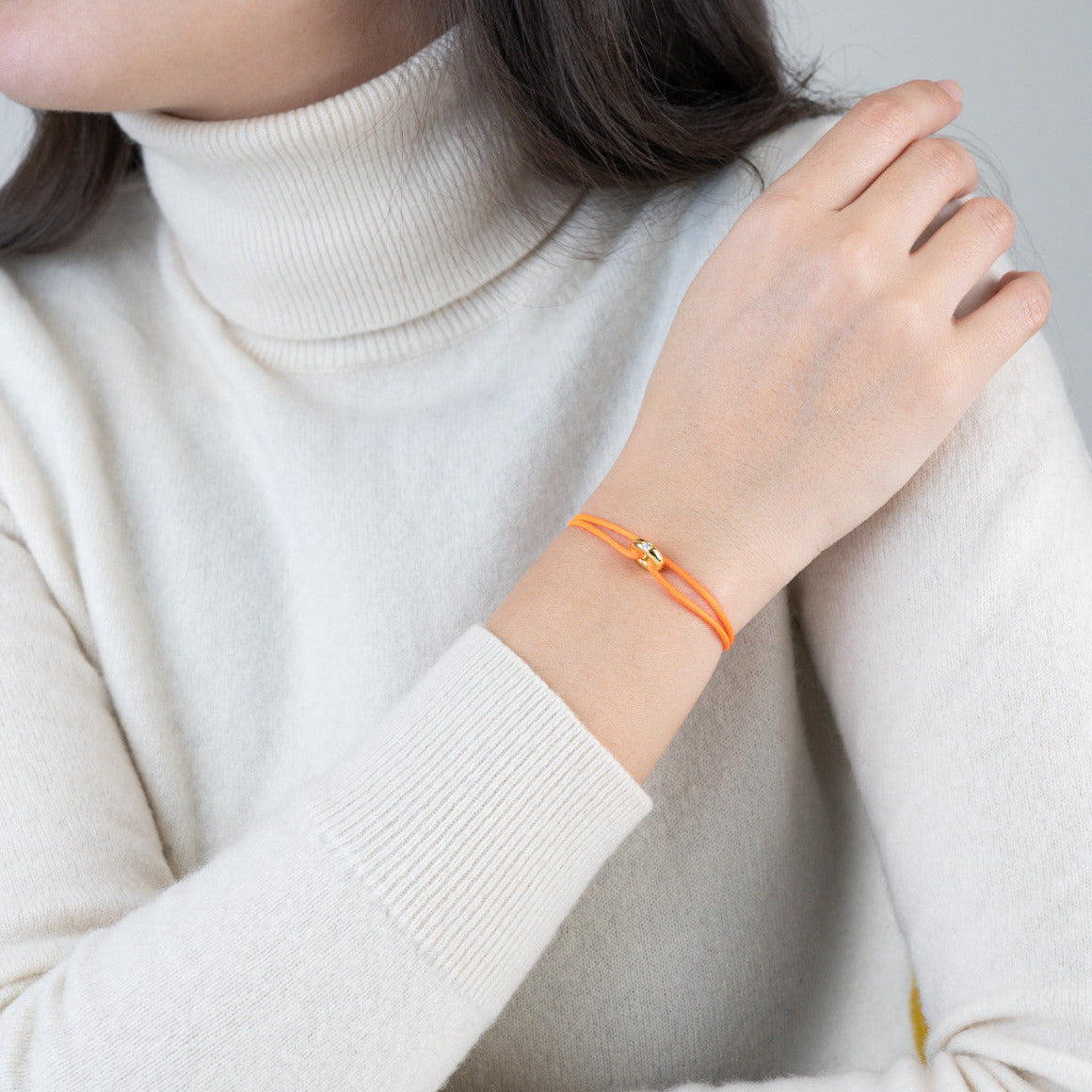 #Color_Neon Orange