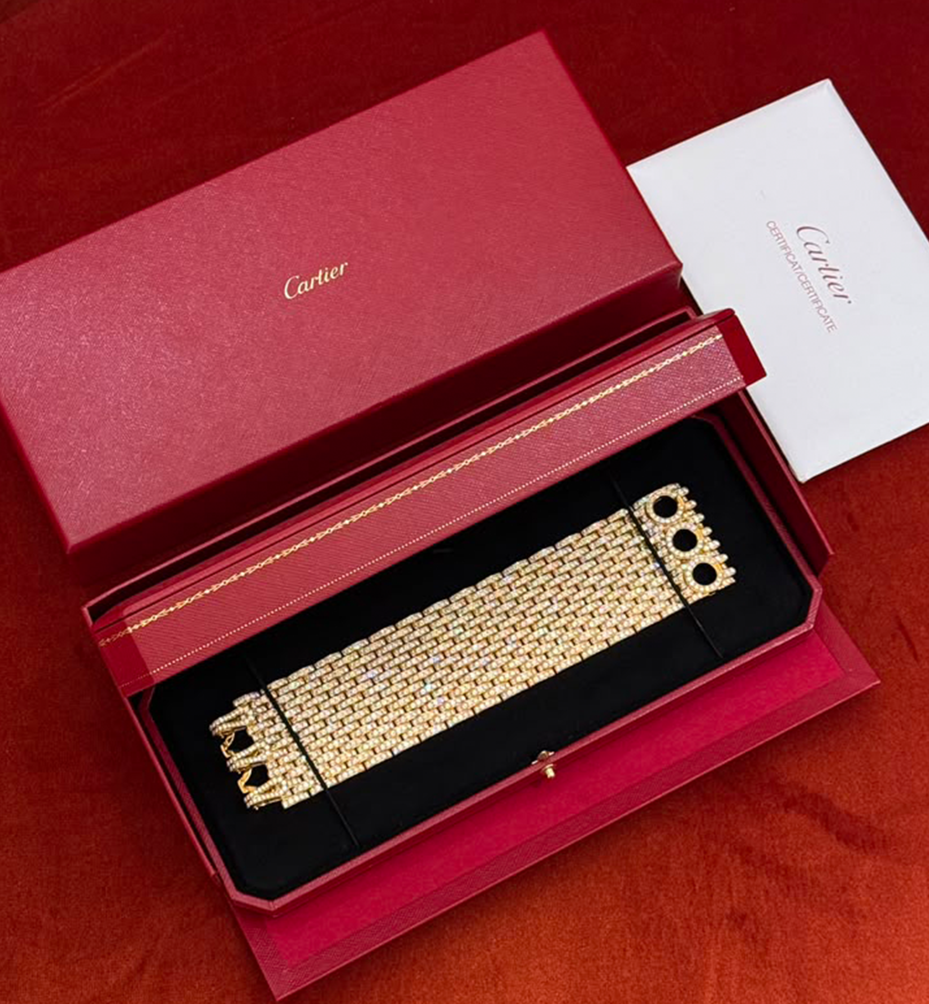 Cartier Agrafe cuff bracelet Ref. HP601087