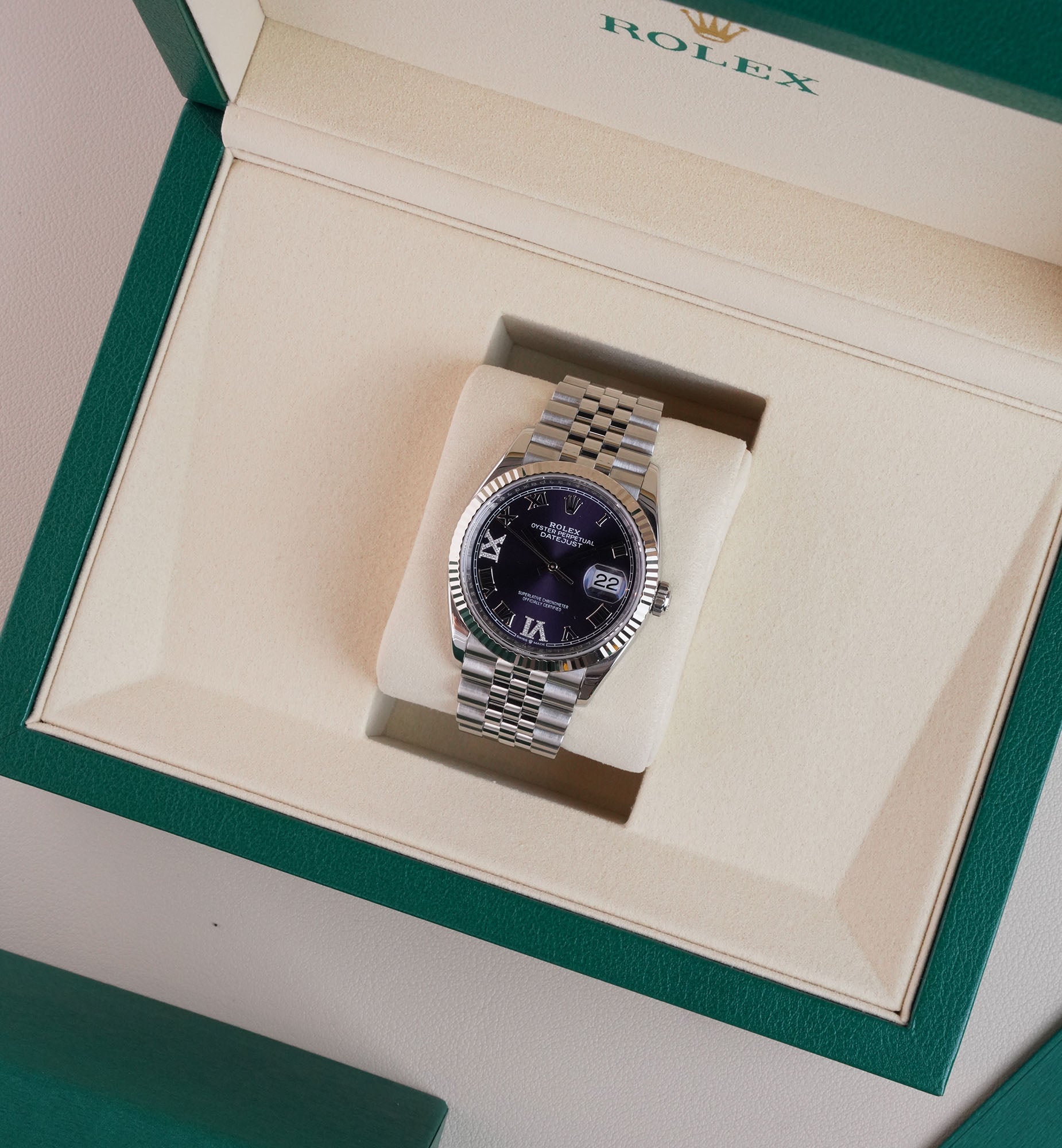 Rolex Datejust 36 Ref. 126234 | Aubergine | "VI & IX Diamonds"
